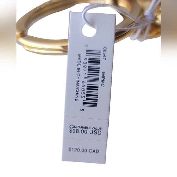 🍒 Coach Signature Cherries Bag Charm NWT Includes dust bag & gift box! - Picture 2 of 3